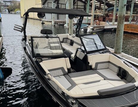 Surf. Sun. Party. This Is The Boat. 2023 22' Heyday H22.