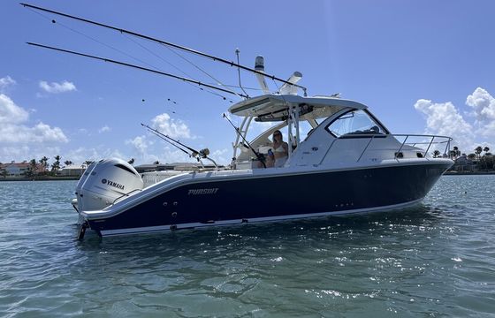 36' Luxury Cruising and Fishing Pursuit Boat