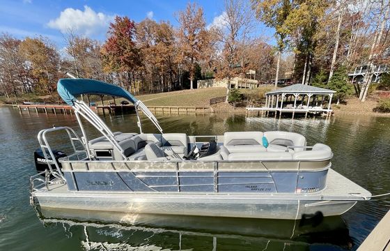 2023 Pontoon Boat for Family Fun