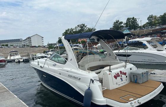 Lake of the Ozarks Party Cruiser | 37' Four Winns for 12 Guests