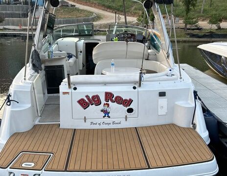 Lake of the Ozarks Party Cruiser | 37' Four Winns for 12 Guests