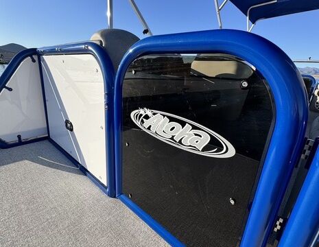 22’ Aloha Tritoon – 150HP Cruise, Swim & Tube at Lake Pleasant