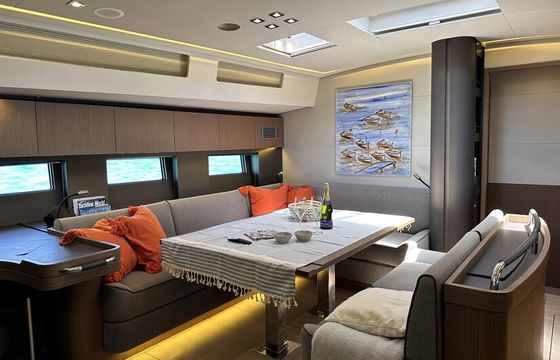 Ultimate Luxury Sailing DREAMSTAR Oceanis Yacht 62ft