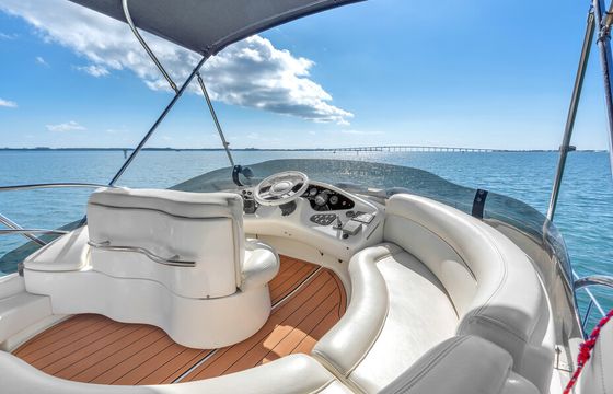 Enjoy " TIME BANDICT " 45ft Azimut in MIAMI !!!