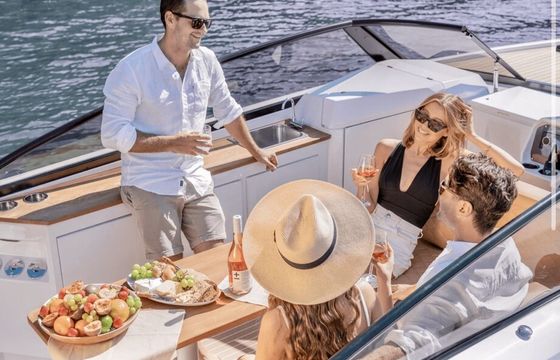 Rand Luxury Yacht with Captain and Fuel – Riviera Beach, West Palm
