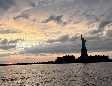 NY Harbor Tours and Sunset Cruise to Statue of Liberty