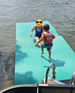 2022 Bentley 24ft Pontoon – Lake Norman, Seats 16