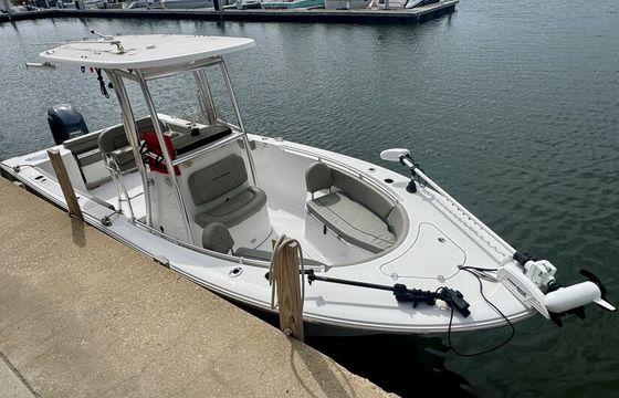 23’ Center Console : Fish/Cruise/Sandbar