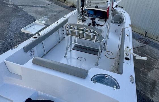 23’ Center Console : Fish/Cruise/Sandbar