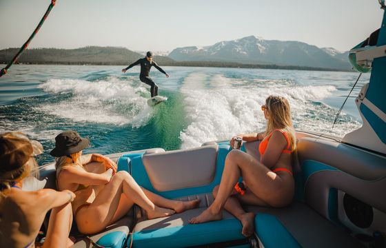 New Wakesurf Boat on Lake Tahoe | 23 foot MB B52: the best surf wave!