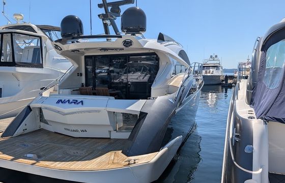 Sport Yacht in Kirkland. Room for 12. Seattle/Lake Union Available.