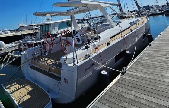 Amazing Sailing Trip in NYC!!The Most beautiful Sailboat in NYC !