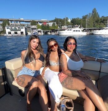 24' Luxury Massimo Party Pontoon | Lake Union Cruises with LED Lights