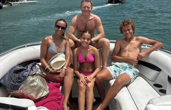 25ft Hurricane Deck Boat – Cruise Miami Like a Local