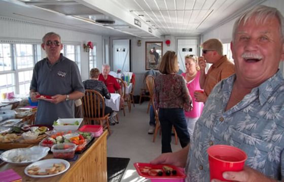 Experience an awesome party on this paddle-wheel-driven boat!