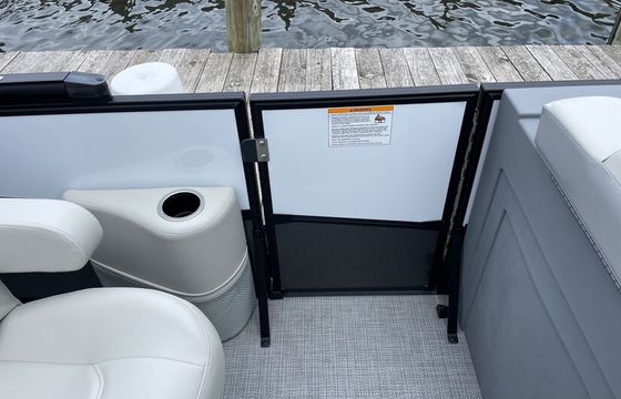 LAKE MINNETONKA / UP TO 12!