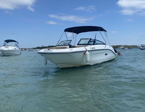23' Sea Ray, 6 Passenger, Sandbar / Sunset Charter, Bay Harbor Islands