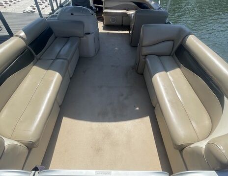 Sweetwater Serenity — 12-Passenger Comfort Tritoon