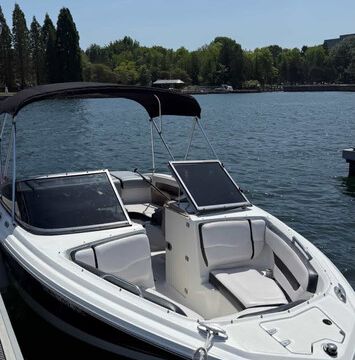 Luxury Boat rental Lake Washington