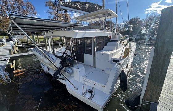 WATERS EDGE - Bali Catspace 38.0