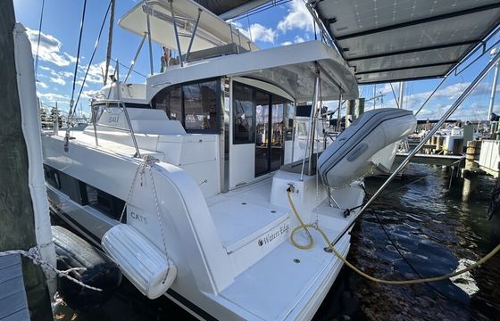 WATERS EDGE - Bali Catspace 38.0