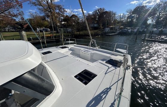 WATERS EDGE - Bali Catspace 38.0