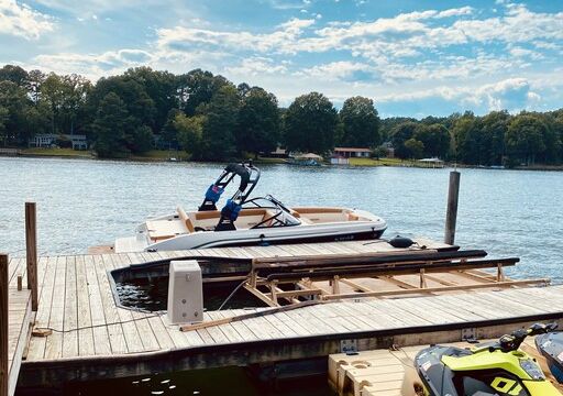 21 Ft. Sport Boat - Cruise, Swim &amp; Play in Style!