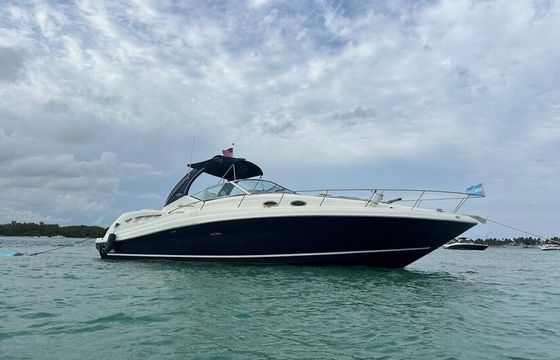 37ft Sea Ray Sundancer Luxury Yacht – Miami