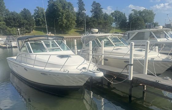 29' Tiara Open | Private Lake Michigan Yacht Experience in Kenosha Wi.