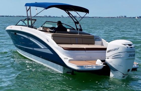 27' Sea Ray SDX Luxury Yacht Cruise – Miami