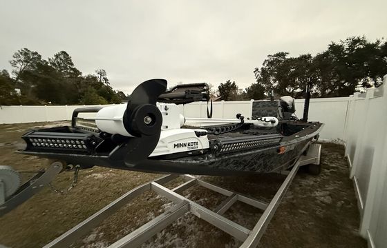 21.5’ Uncle Jay Fishing Boat Fully Loaded w/ Stereo and Power Poles
