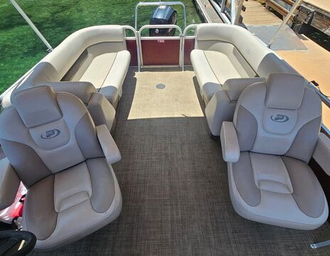 Pontoon Cruiser Lake Tahoe 10 Guest