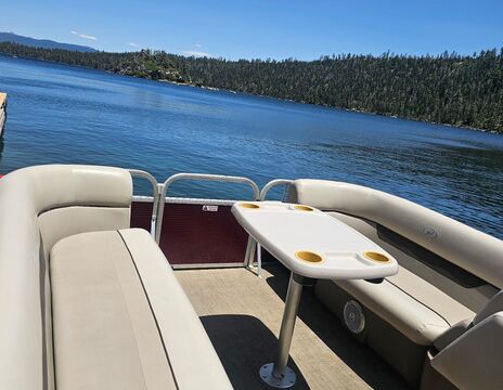 Pontoon Cruiser Lake Tahoe 10 Guest