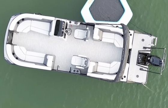 Enjoy a day on Lake Norman, NC in this brand new beautiful Tritoon