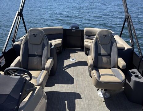 BRAND NEW Viaggio Pontoon on MN Lakes
