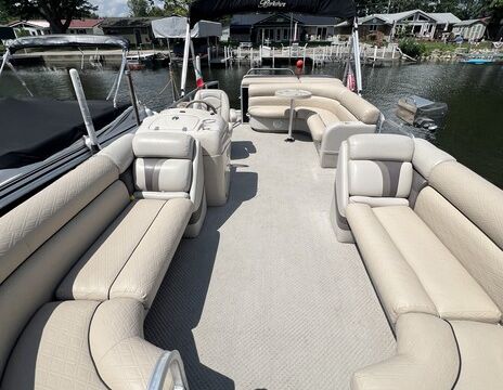 Clean 22' Berkshire Pontoon for Lake Wawasee Family Adventures
