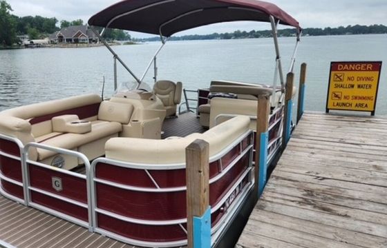 Lake Fenton Summer Cruiser – 2016 Godfrey Sweetwater Pontoon