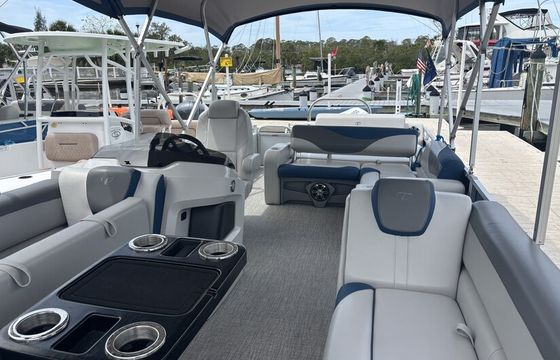 Port Richey - Tahoe LTZ 2685 Pontoon