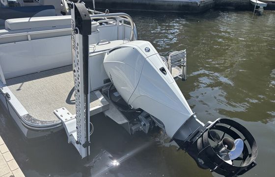 Port Richey - Tahoe LTZ 2685 Pontoon