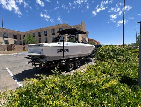 2025 Supreme S240 Surf Boat