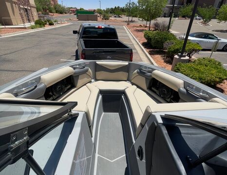 2025 Supreme S240 Surf Boat