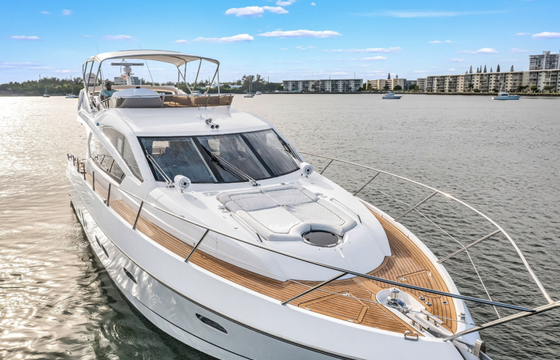 Enjoy Miami in our 70ft Sunseeker Manhattan Yacht!