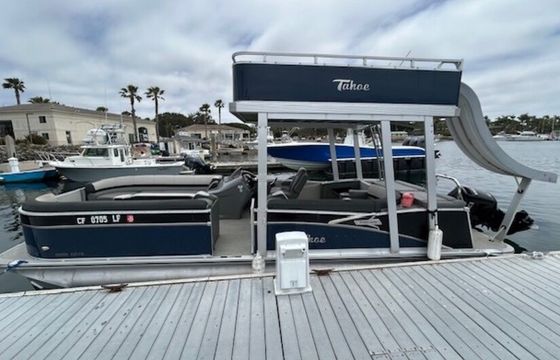 25ft Double Decker Tritoon Party Barge with a slide - Lake Pleasant