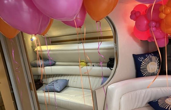 Chicago Skyline Luxe — 40-Foot Private Yacht