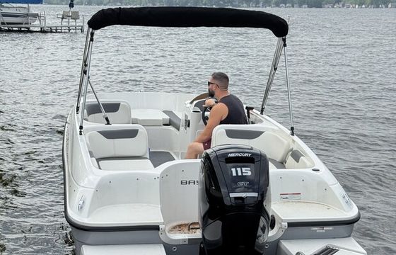 Brighton Area Only - Bayliner E18 – Trailer/Launch Included In Price!