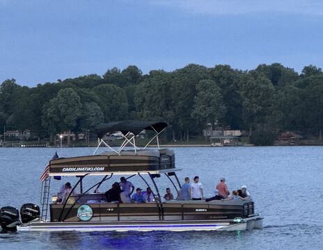 La Cantina – 31' Premier SkyDek Tritoon
