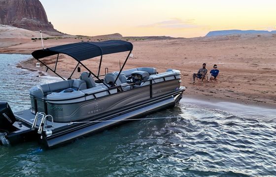 Stunning 2024 Regency 230 LE3 - Ultimate Lake Lounge
