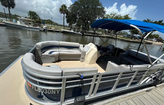 9-Passenger Godfrey Pontoon Rental – Palm Coast, Daytona Beach Area
