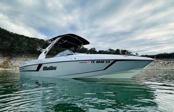 Party, Play,Cruise – 2018 Malibu Wakesetter 24 MXZ!