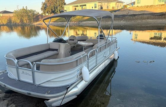 22ft 115HP Pontoon Boat I Freshwater Canal And Lakes I Seats 12